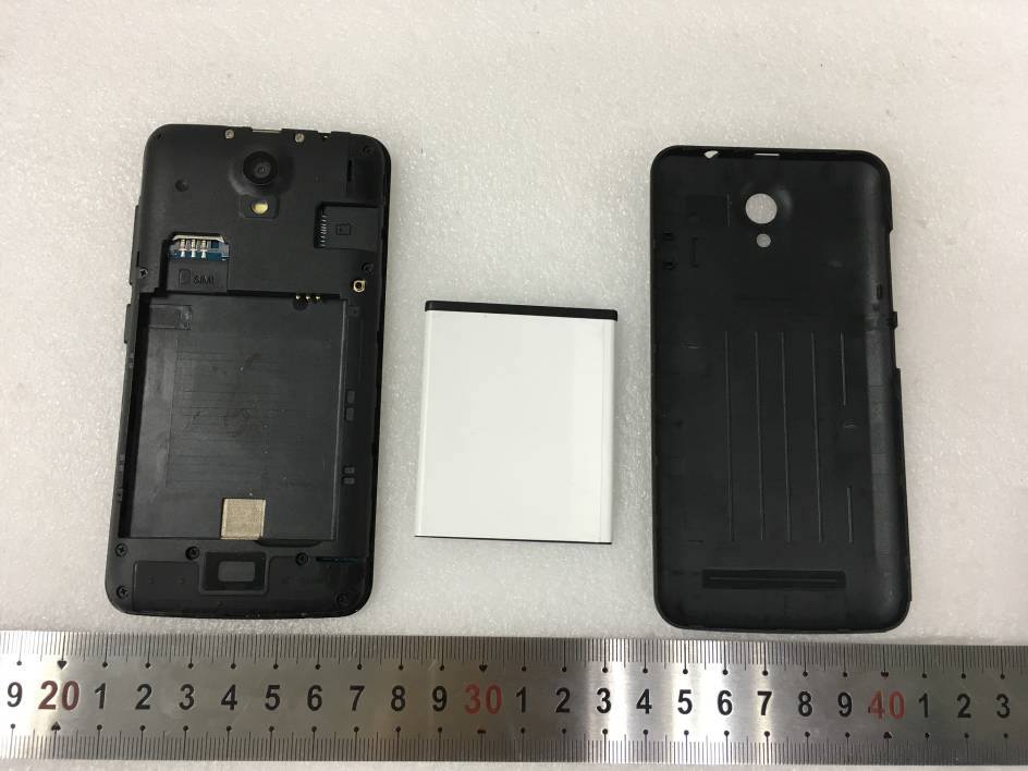 FCC ID 2ADLJBEAT8 ID Label Location Info