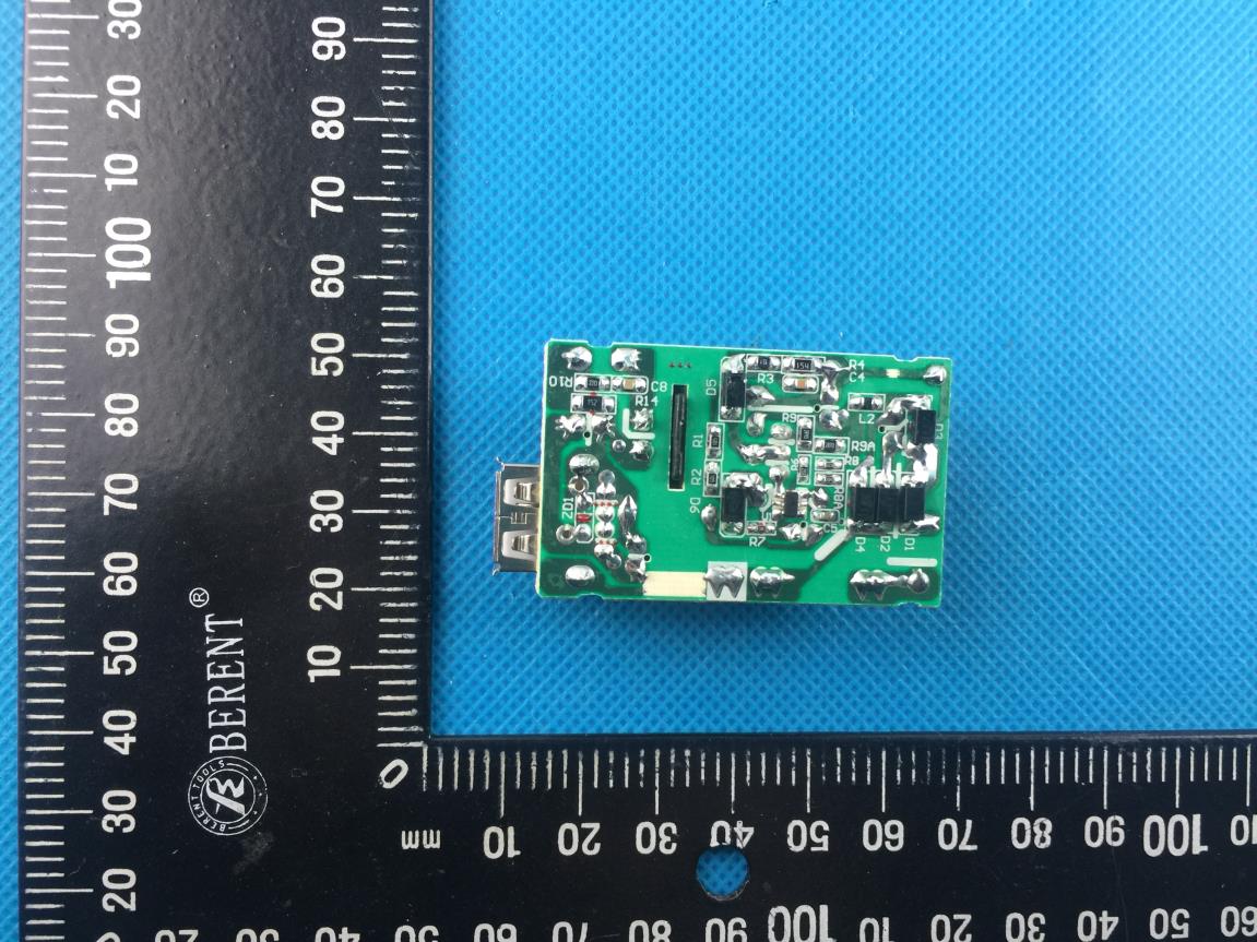 FCC ID 2ADOBF102 Internal Photos
