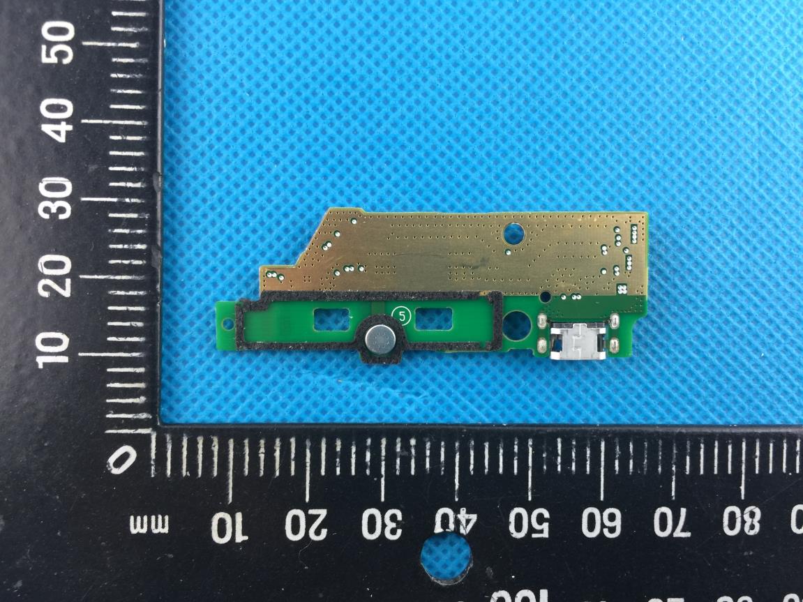 FCC ID 2ADOBF102 Internal Photos