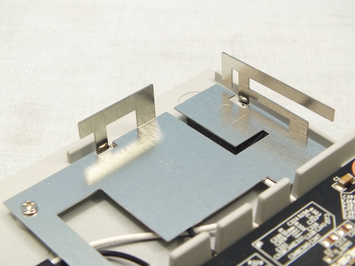FCC ID 2ADYF-K40 Internal Photos