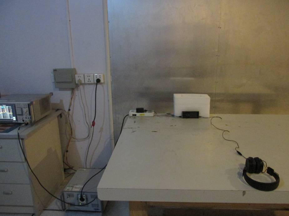 FCC ID 2ADYY-T525 Test Setup Photos