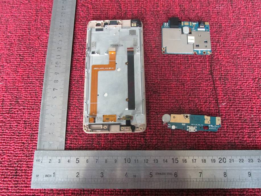 FCC ID 2ADYY-W4 Internal Photos