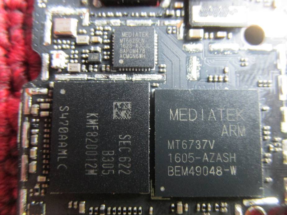 FCC ID 2ADYY-W5 Internal Photos