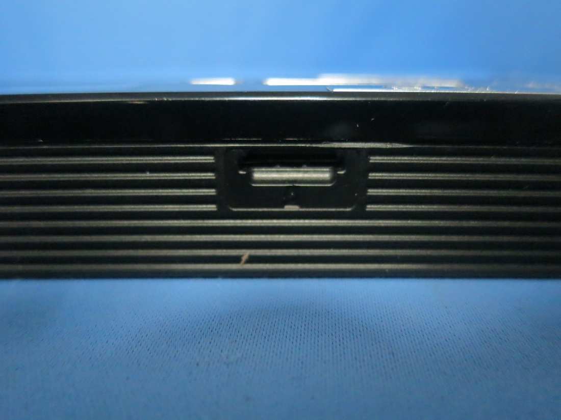 FCC ID 2AEBDW4R External Photos