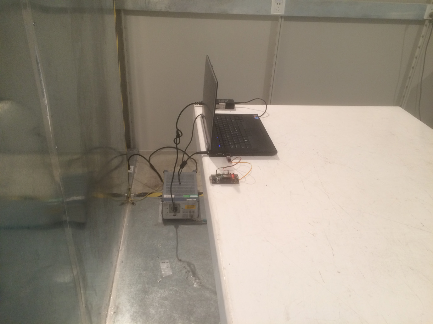 FCC ID 2AELJ-ALXCOMBA Test Setup Photos