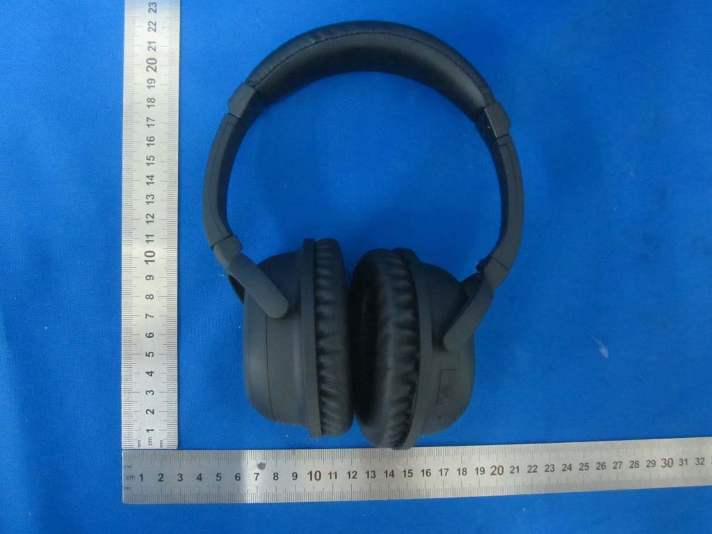 FCC ID 2AEPRIAHP86 ID Label Location Info