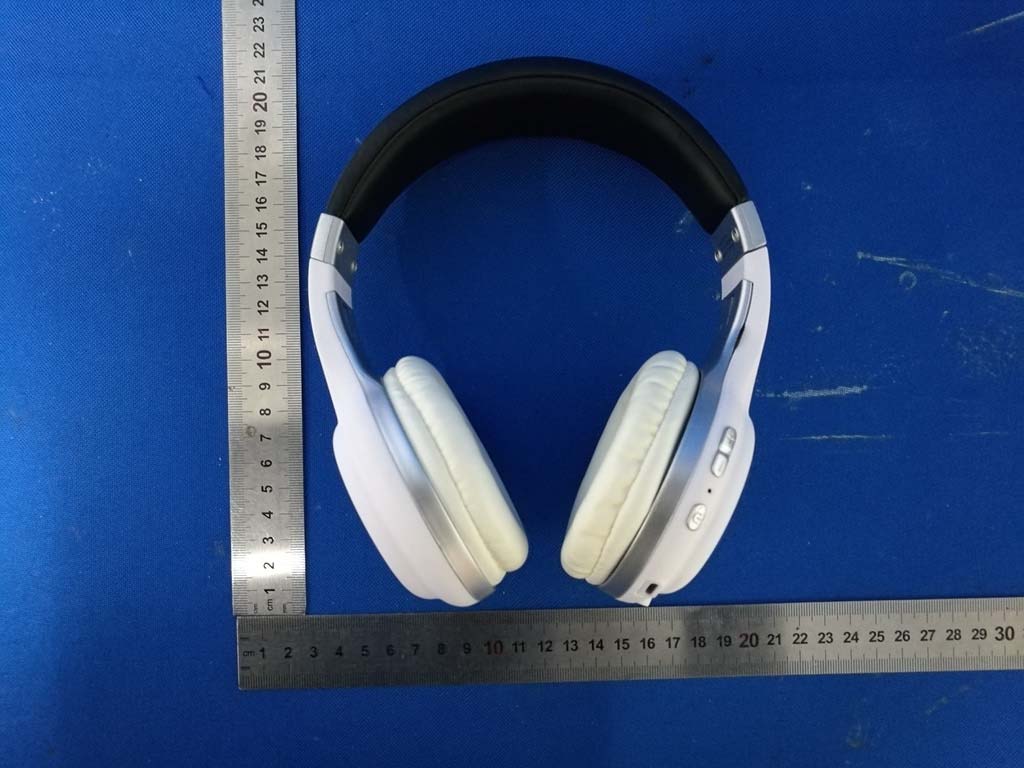 FCC ID 2AEPRSW-B37 External Photos