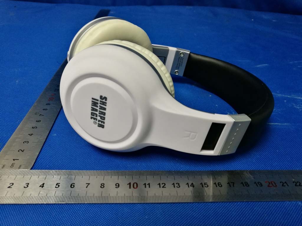FCC ID 2AEPRSW-B37 External Photos
