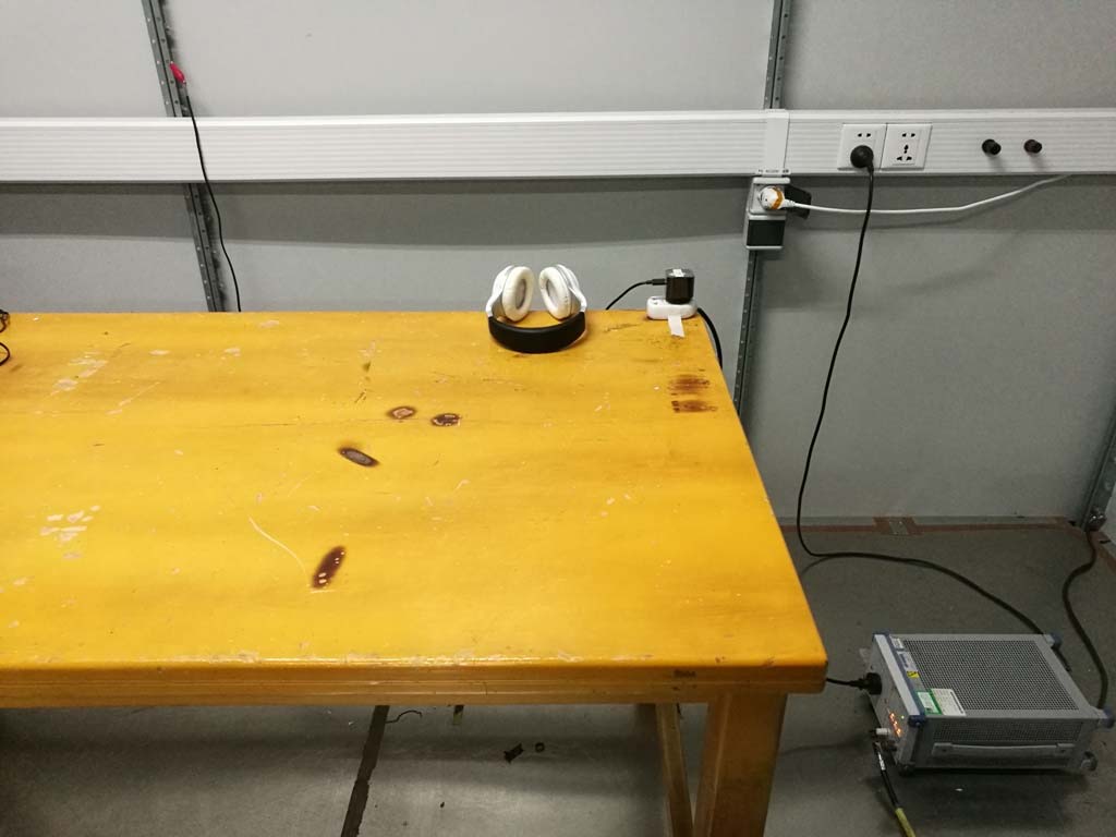FCC ID 2AEPRSW-B37 Test Setup Photos