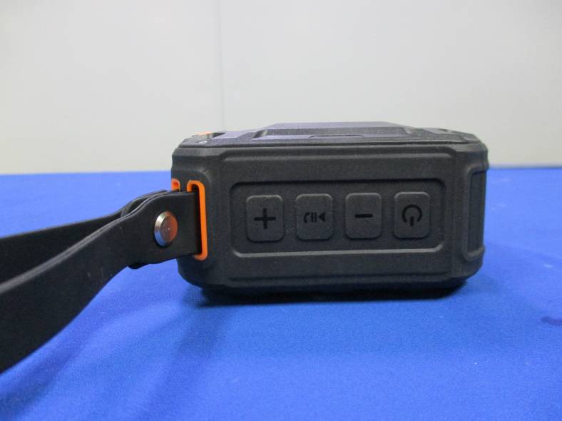 FCC ID 2AEX7-TRKS External Photos