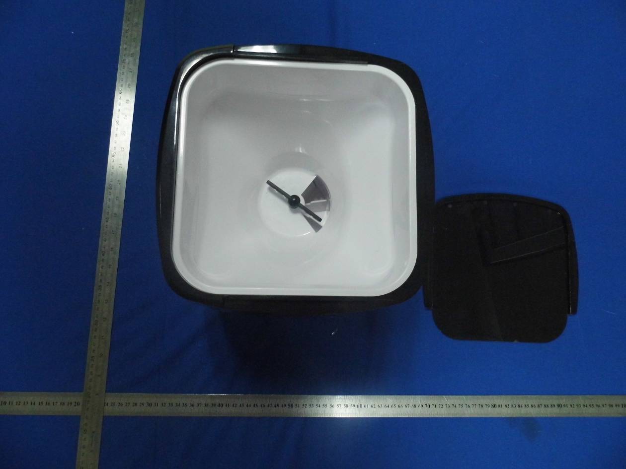 FCC ID 2AF68WSQ Internal Photos