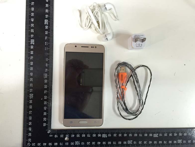 FCC ID 2AFAPET External Photos