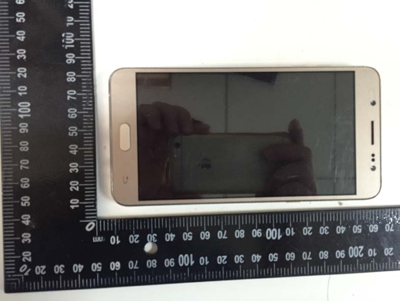 FCC ID 2AFAPET External Photos