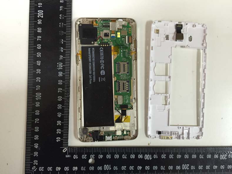 FCC ID 2AFAPET Internal Photos