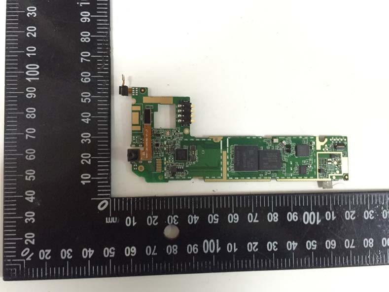 FCC ID 2AFAPET Internal Photos
