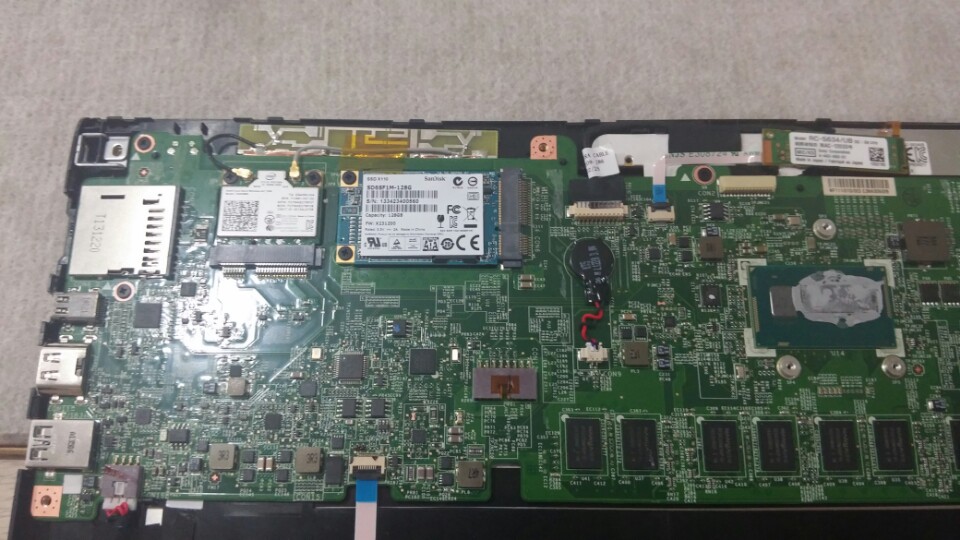 FCC ID 2AFCFSLATE6 Internal Photos