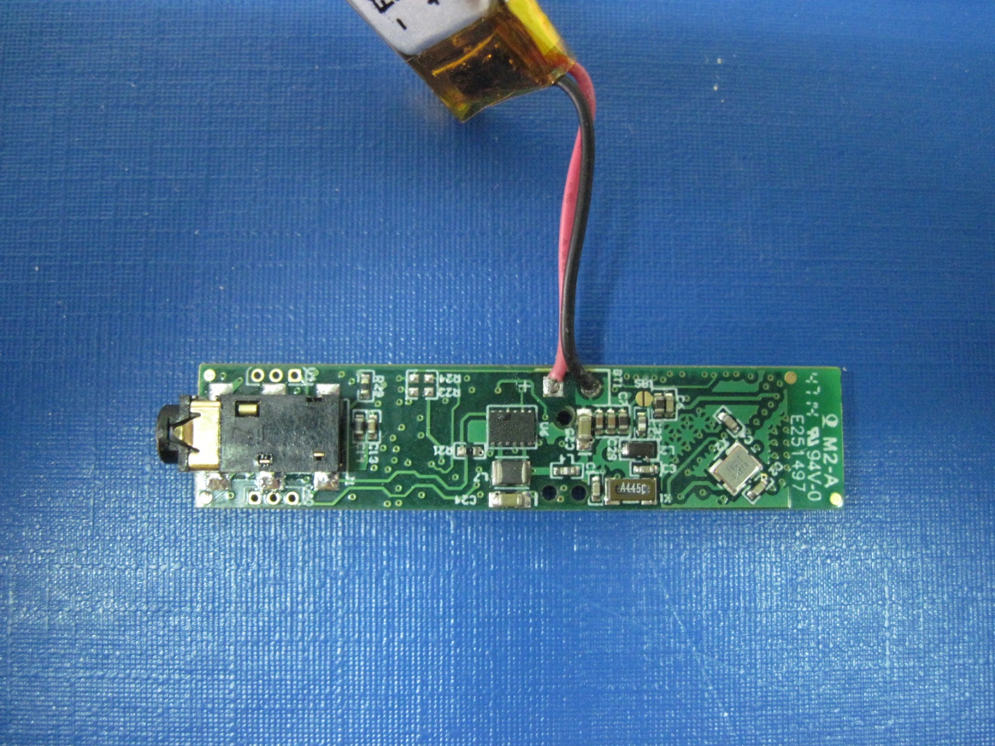 FCC ID 2AFE5-WTPB Internal Photos