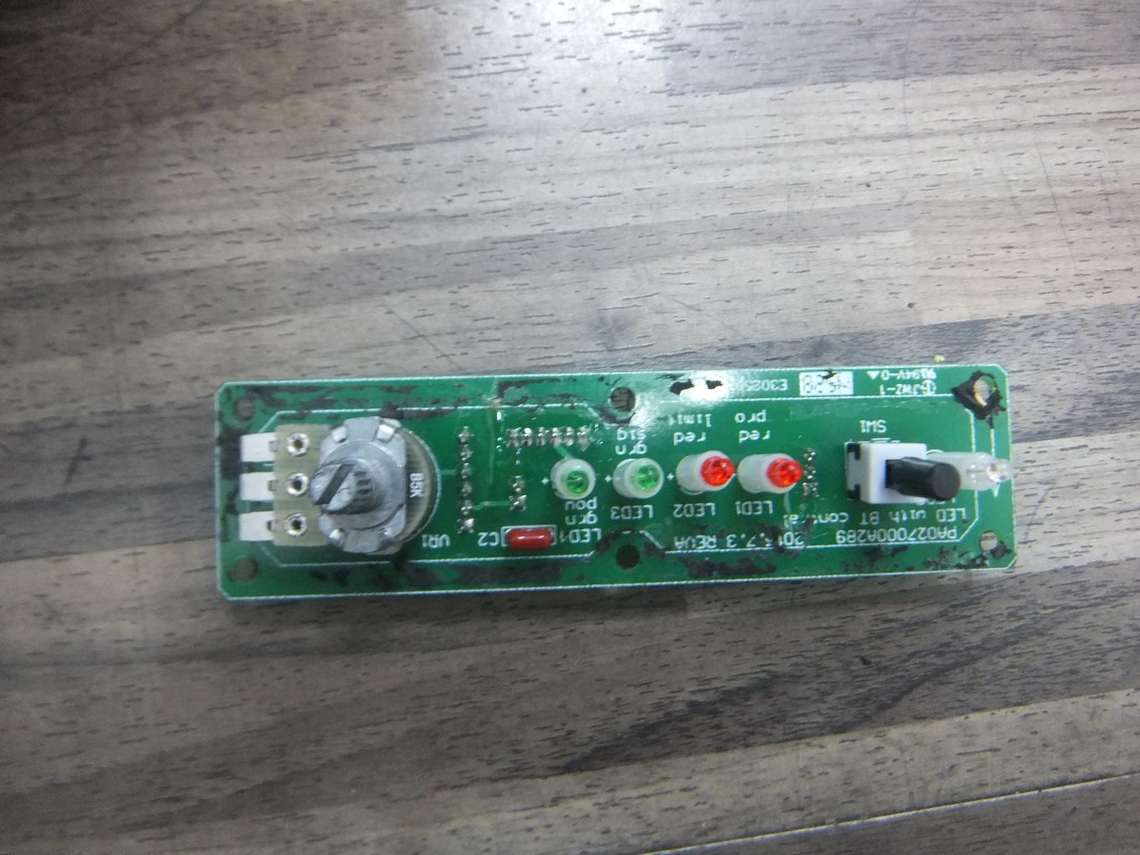 FCC ID 2AFF6-MAUI5 Internal Photos