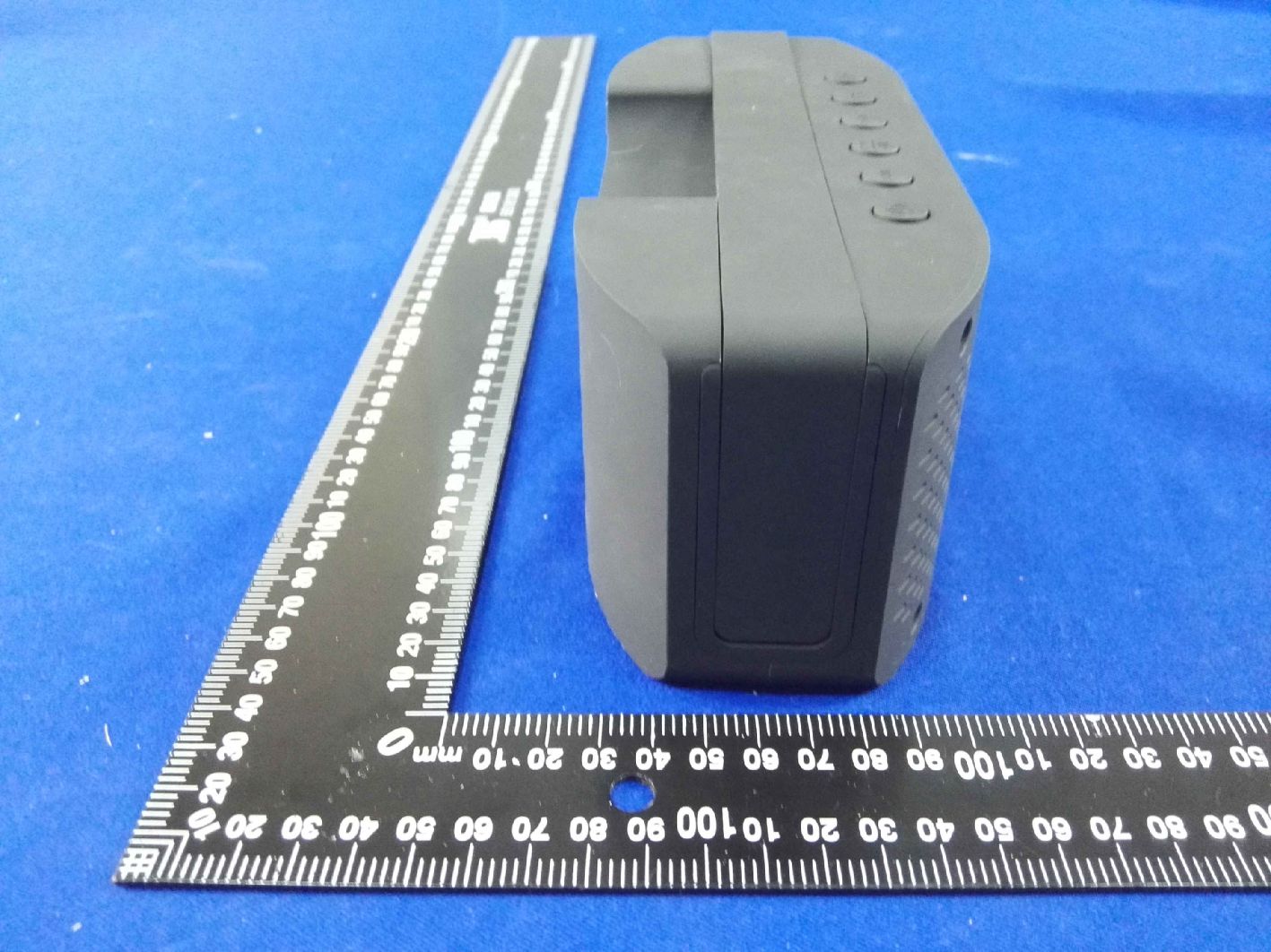FCC ID 2AFHW-ITSB352 External Photos