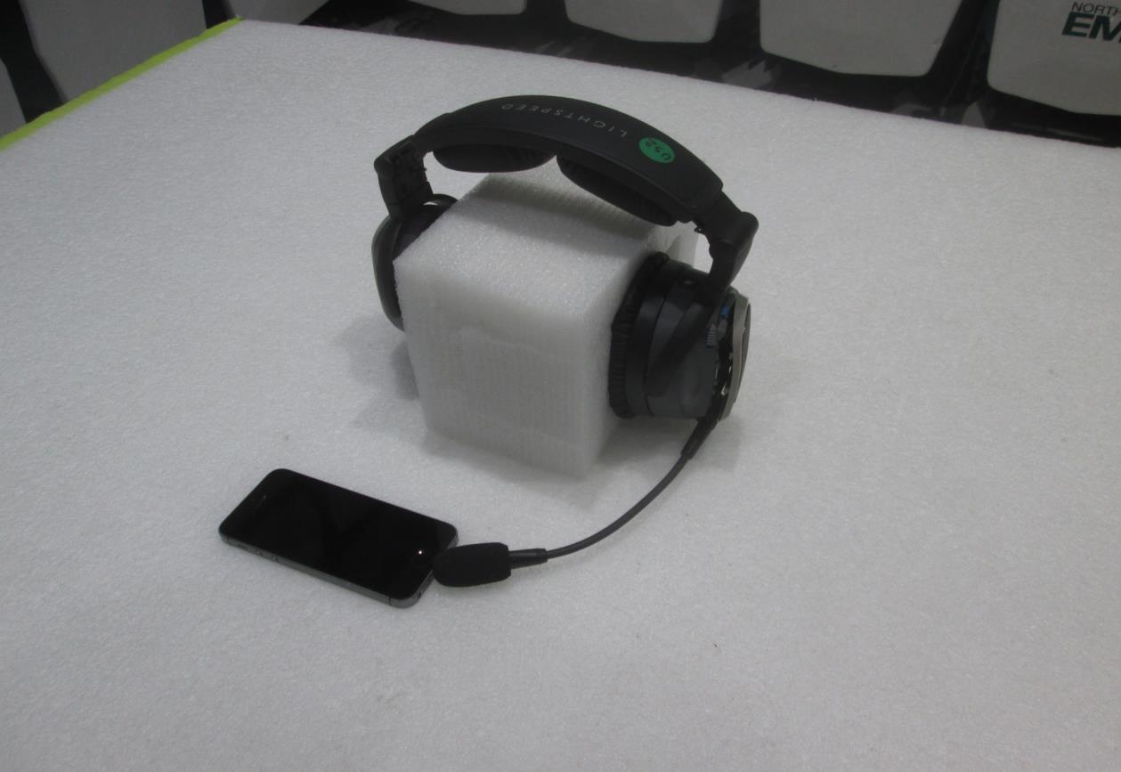 FCC ID 2AFOMT0102 Test Setup Photos