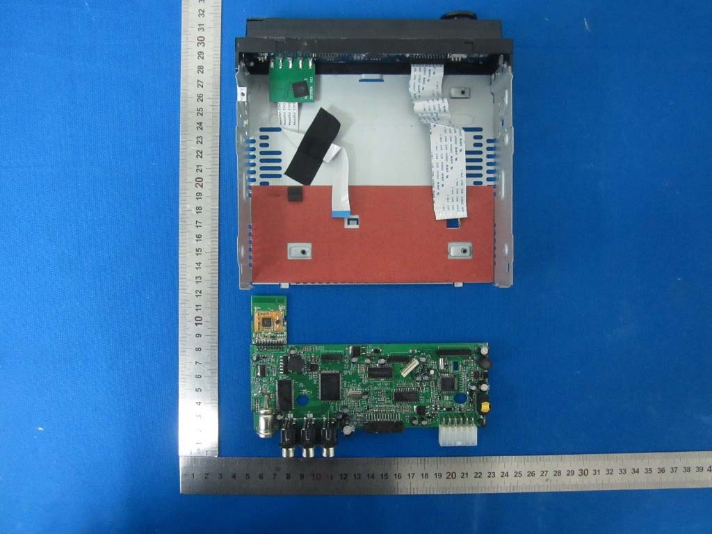 FCC ID 2AFR75217 Internal Photos