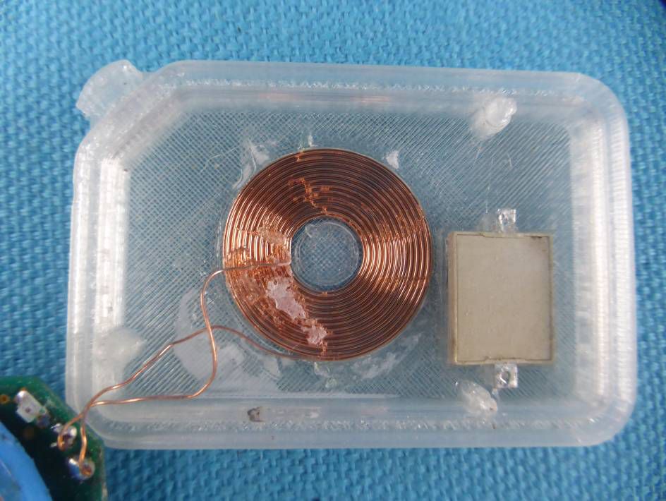 FCC ID 2AFRO-TINTAG Internal Photos
