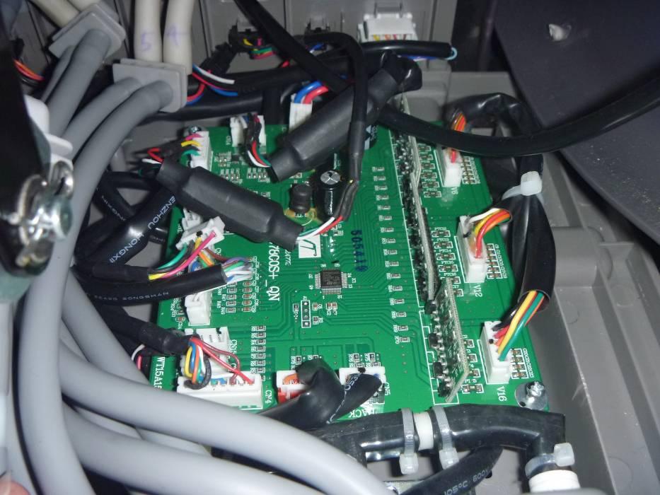 FCC ID 2AFSW-7800 Internal Photos