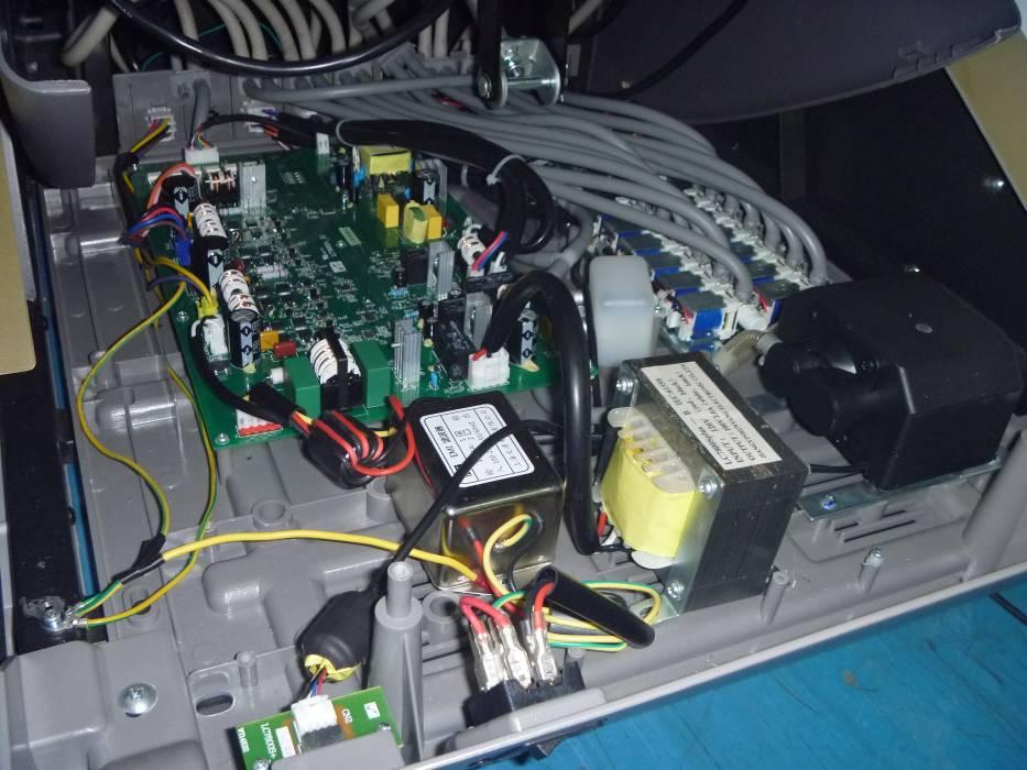 FCC ID 2AFSW-7800 Internal Photos