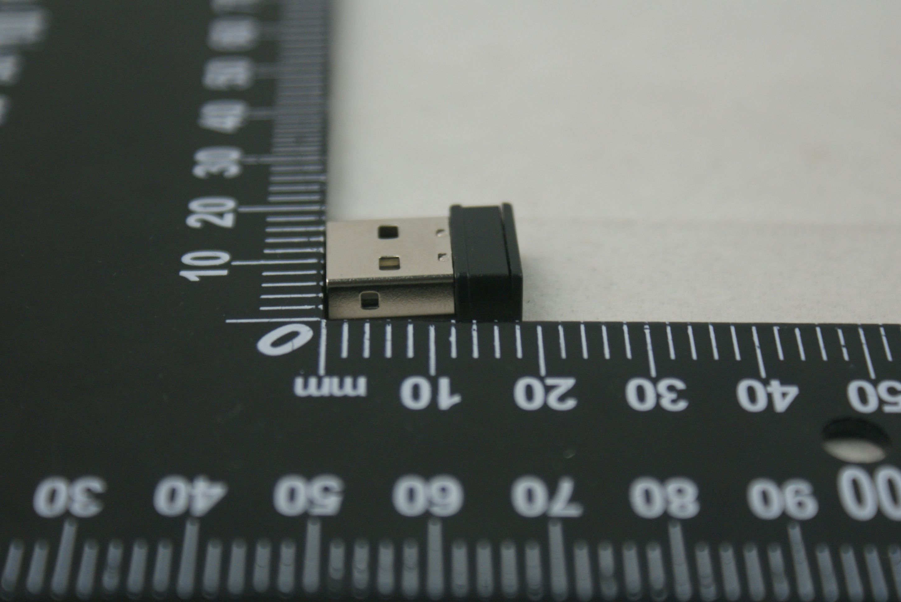 FCC ID 2AFVEMP-04USB External Photos