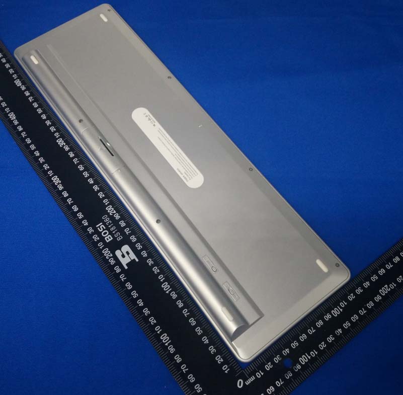 FCC ID 2AFW2B035-BT ID Label Location Info