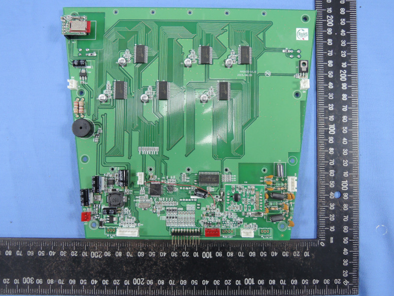 FCC ID 2AFY2UTRT Internal Photos
