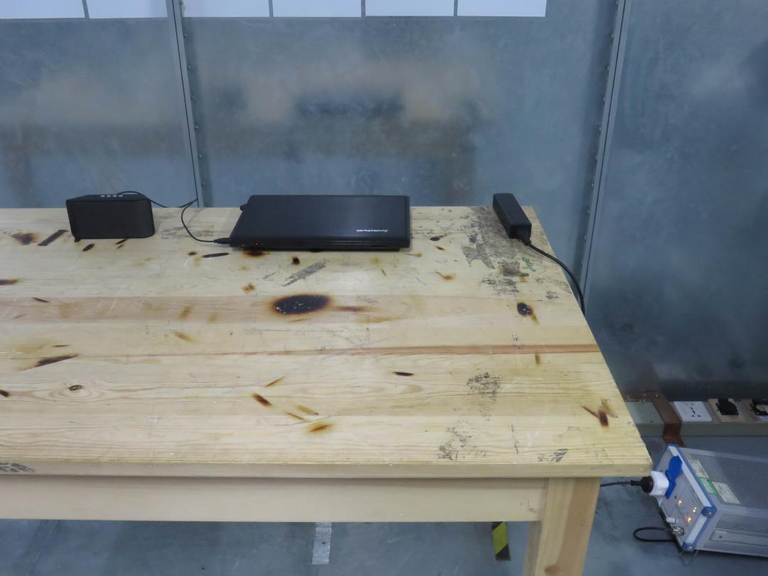 FCC ID 2AG2Q0215 Test Setup Photos