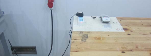FCC ID 2AG97-Q1 Test Setup Photos