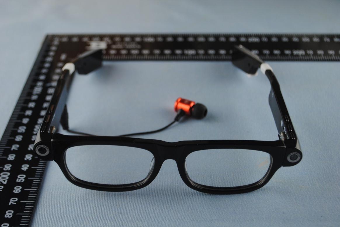 FCC ID 2AGAP-SMARTGLASSES External Photos