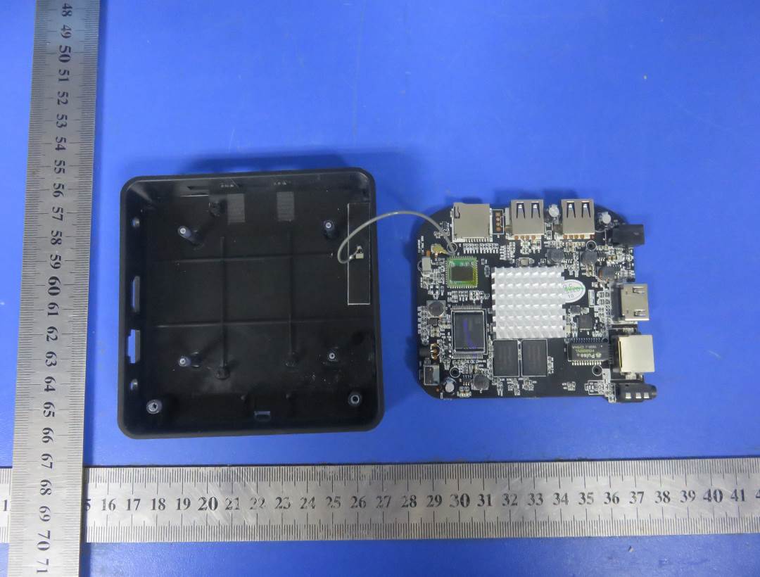 FCC ID 2AGKBKM8XX Internal Photos