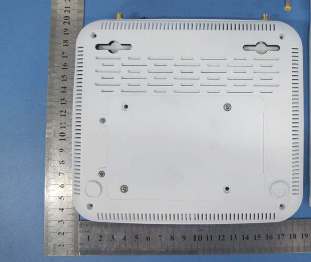 FCC ID 2AH3E-NVR02 ID Label Location Info