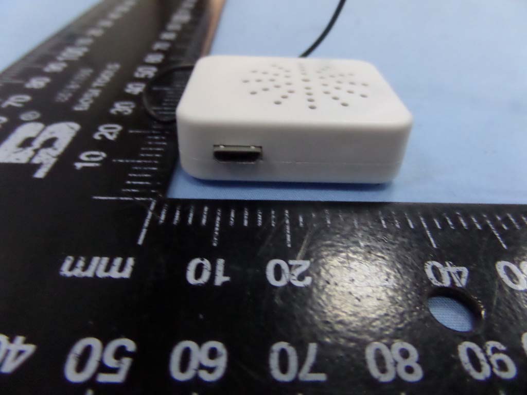 FCC ID 2AH4FMK-1 External Photos