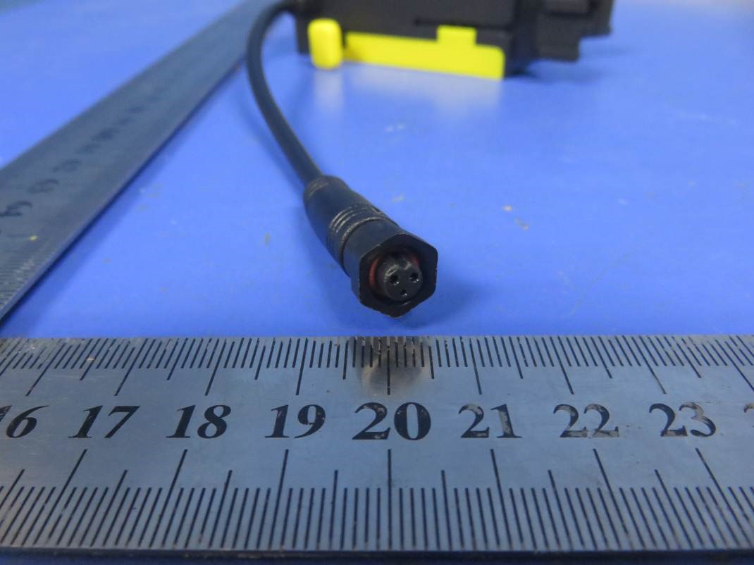 FCC ID 2AH6K-SL2 External Photos