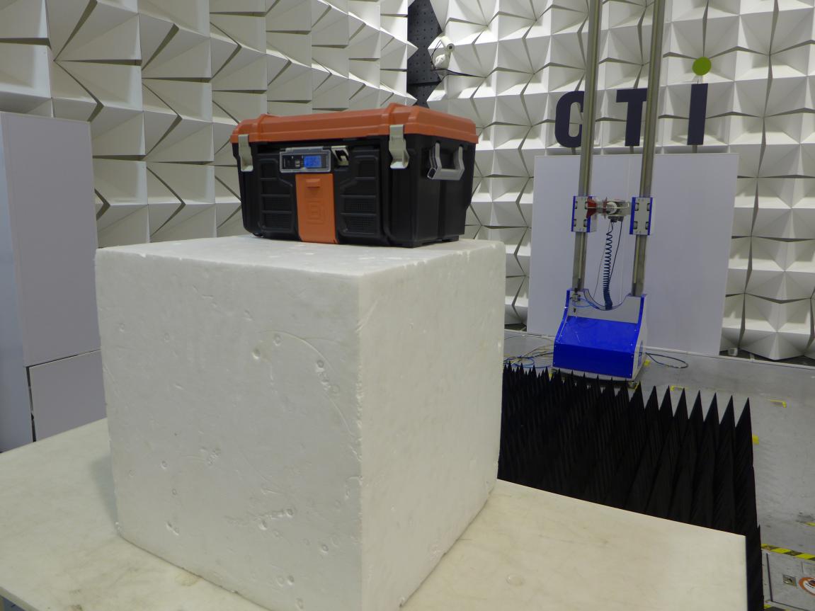FCC ID 2AH8W-CB-RED Test Setup Photos