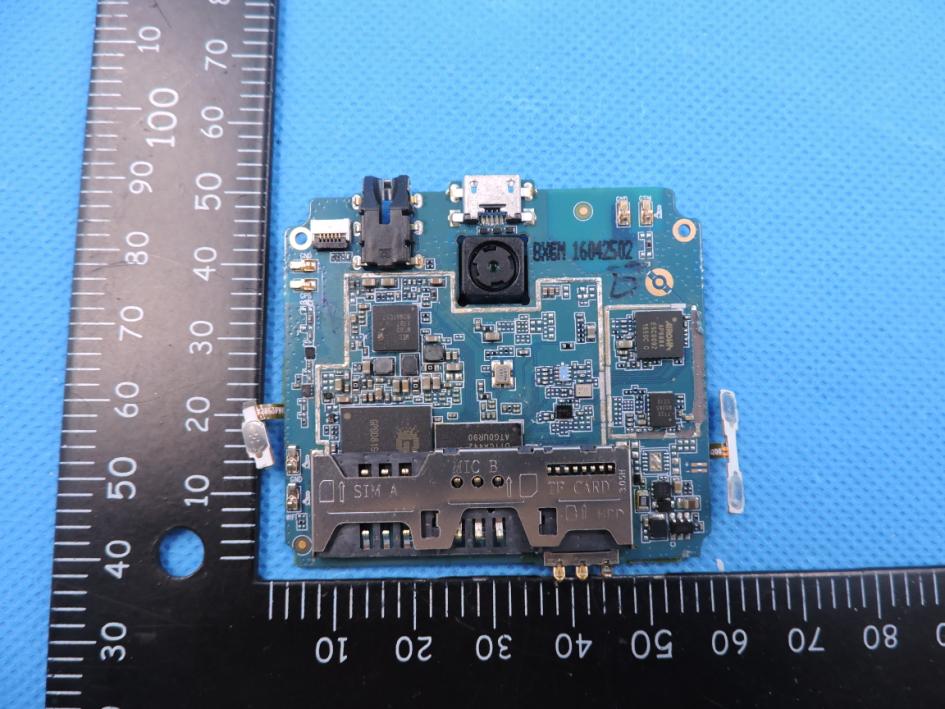 FCC ID 2AHN6-BEONE Internal Photos