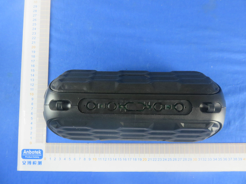 FCC ID 2AHXM-SOUNDBOX External Photos