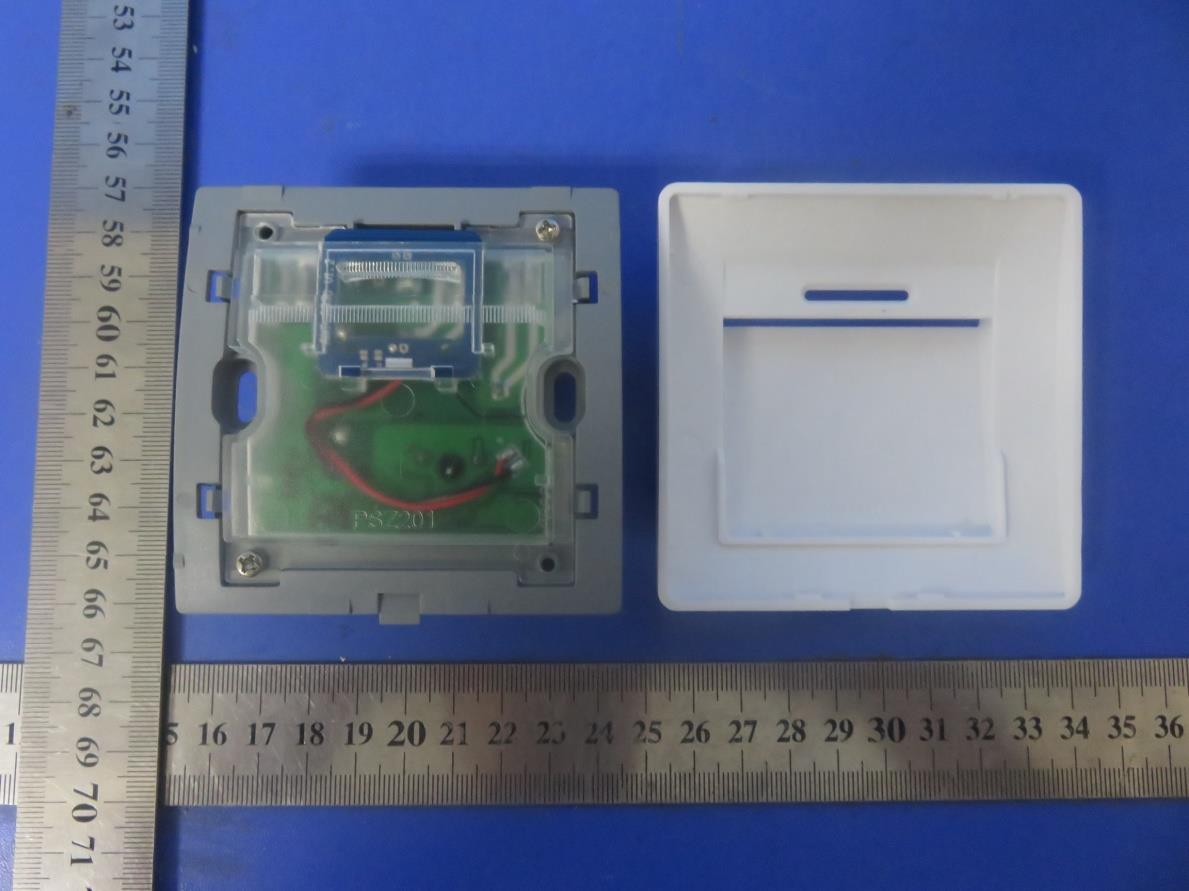 FCC ID 2AI2L917120 Internal Photos