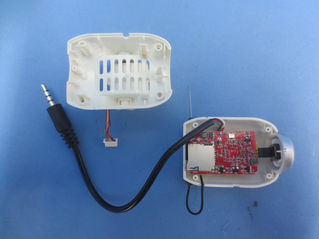 FCC ID 2AI4WP70VRD Internal Photos
