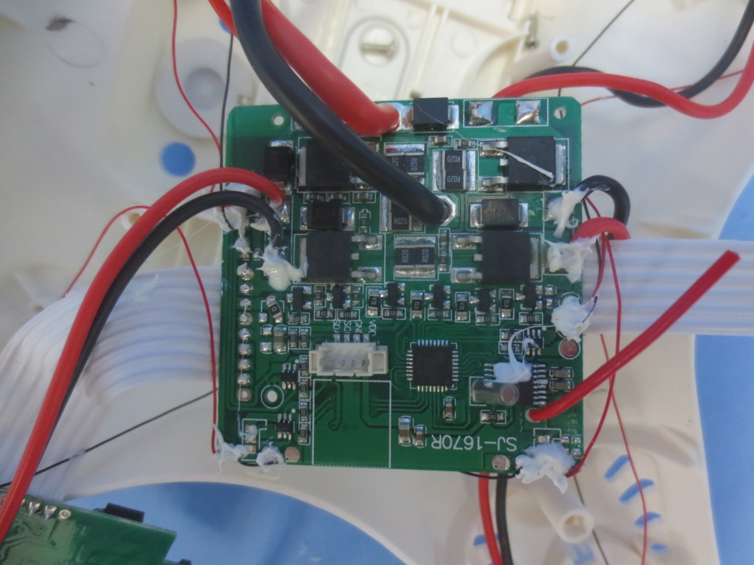 FCC ID 2AI4WP70VRD Internal Photos