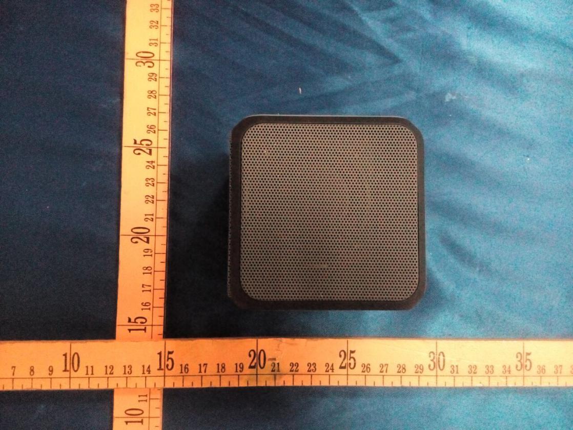 FCC ID 2AI63Z11 External Photos