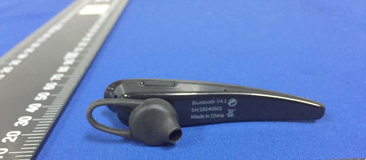 FCC ID 2AI8D-D1 ID Label Location Info