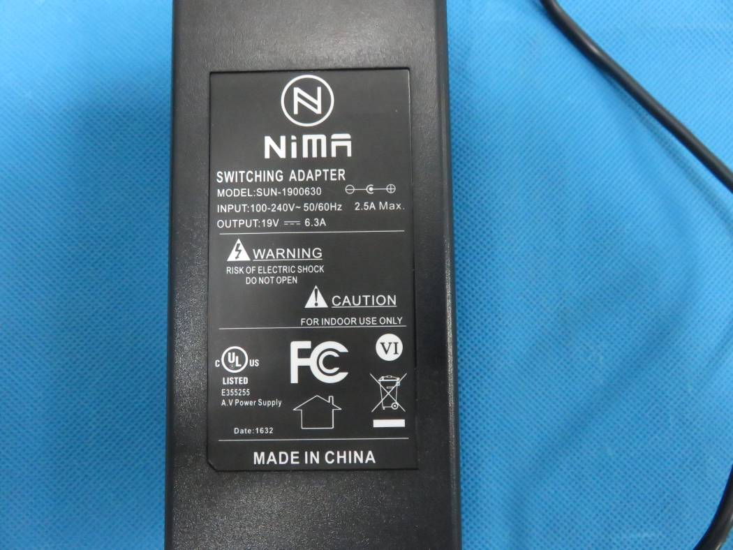 FCC ID 2AI8INIMAL External Photos