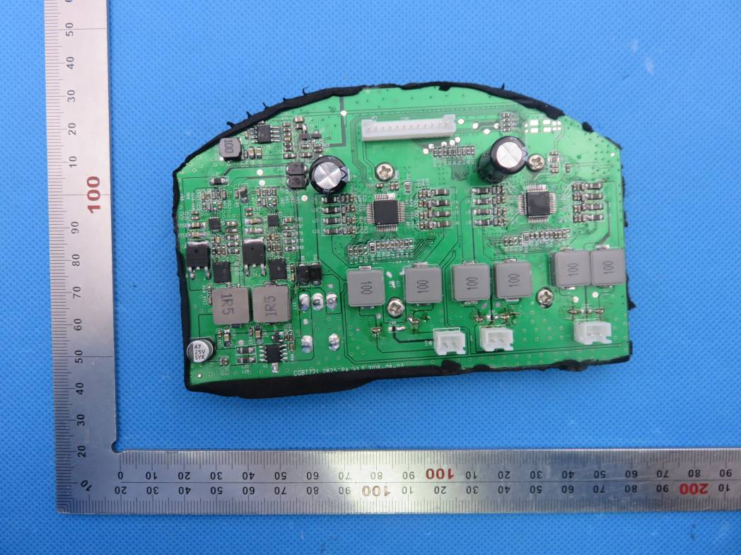 FCC ID 2AI8INIMAL Internal Photos