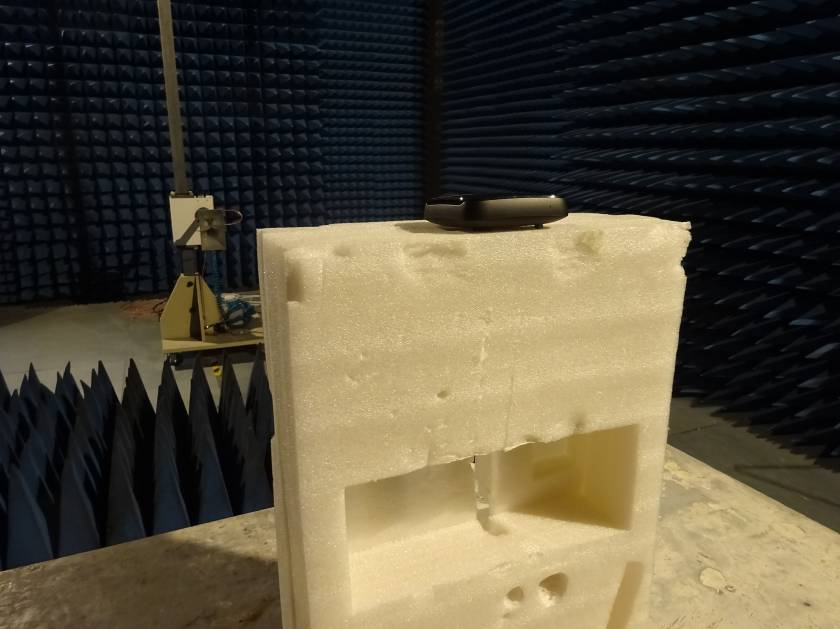 FCC ID 2AIBUSML5010W Test Setup Photos