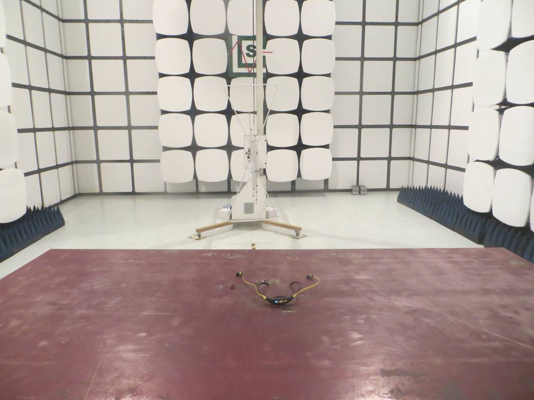 FCC ID 2AIFN-110 Test Setup Photos